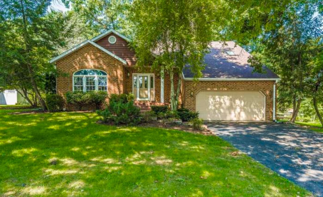 233 Jackson Ave in Hagerstown, MD - Building Photo