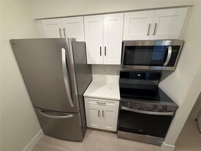 3455 Countryside Blvd in Clearwater, FL - Building Photo - Building Photo