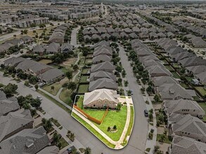 616 Whitetail Rd in Euless, TX - Building Photo - Building Photo
