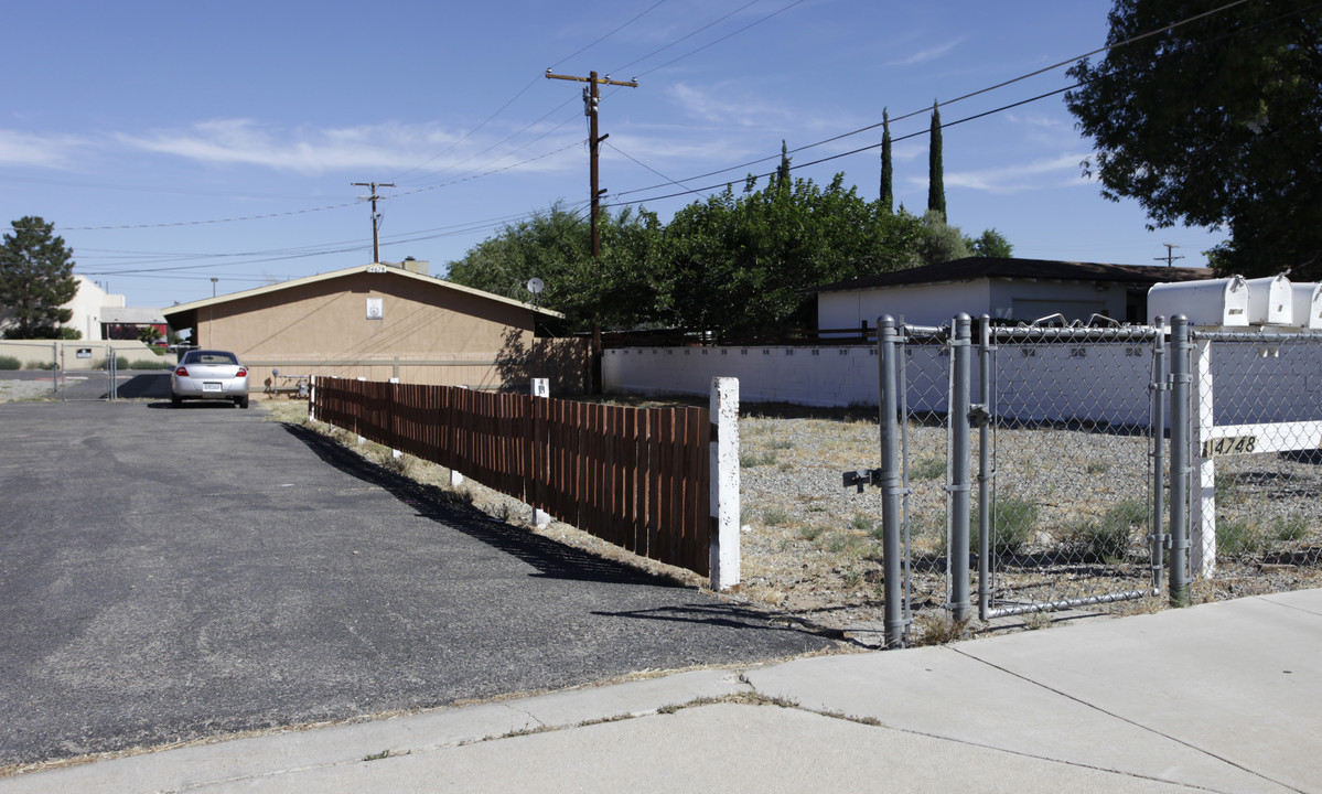 14748 Mesa Dr in Victorville, CA - Building Photo