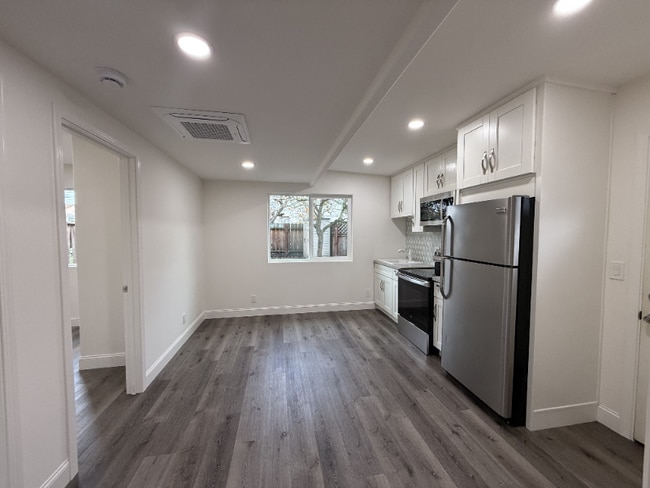 1068 Billings Blvd in San Leandro, CA - Building Photo - Building Photo