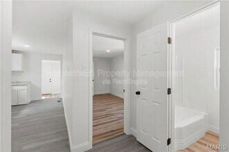 5021 Davison Ave in St. Louis, MO - Building Photo - Building Photo