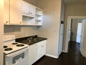 211 C St in Lynchburg, VA - Building Photo - Building Photo