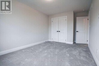 213 Sedgewood St in Kitchener, ON - Building Photo - Building Photo