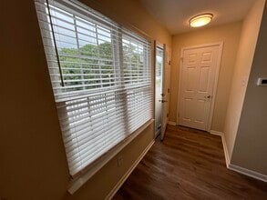226 London Ct in Egg Harbor Township, NJ - Building Photo - Building Photo