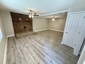 3851 Dailey Rd in Clarksville, TN - Building Photo - Building Photo