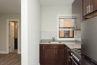 533 W Belden Ave, Unit 101B in Chicago, IL - Building Photo - Building Photo