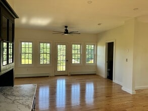 100 Stark Hwy S in Dunbarton, NH - Building Photo - Building Photo