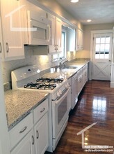 32 Irvington Rd, Unit 2 in Somerville, MA - Building Photo - Building Photo