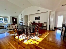 3 Day Cir in Woburn, MA - Building Photo