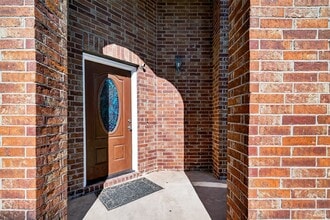 5810 Post Oak Manor Dr in Houston, TX - Building Photo - Building Photo