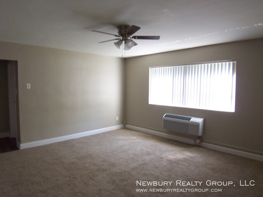 313 San Juan Dr-Unit -2 in McKeesport, PA - Building Photo