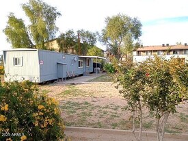 21030 N 24th Ave in Phoenix, AZ - Building Photo