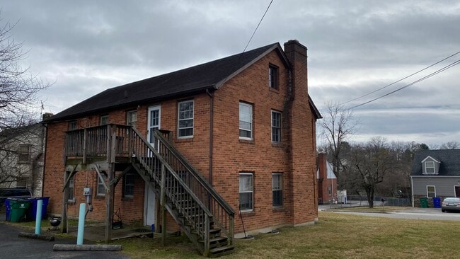 103 Lucas Dr, Unit A in Blacksburg, VA - Building Photo - Building Photo