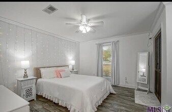 24054 Joe May Rd in Denham Springs, LA - Building Photo - Building Photo