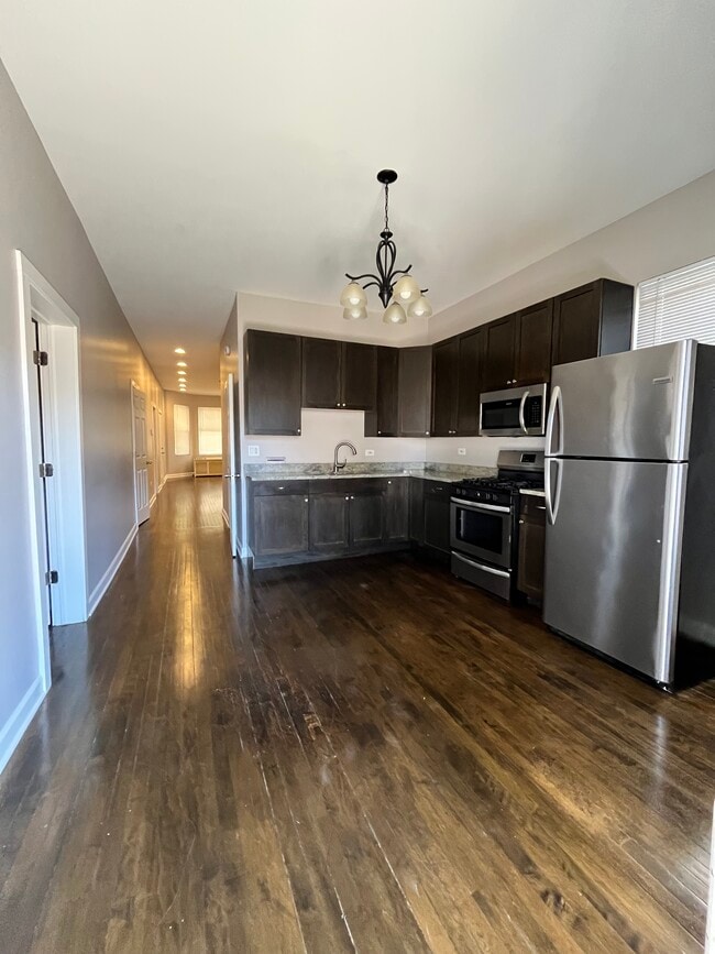 1722 N Central Park Ave, Unit 1 in Chicago, IL - Building Photo - Building Photo