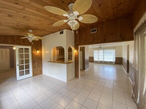 3097 Conway Blvd in Port Charlotte, FL - Building Photo - Building Photo