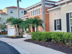 4510 Botanical Place Cir, Unit Botaical Place  Naples in Naples, FL - Building Photo - Building Photo