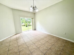 4902 SW 141st Ave in Miramar, FL - Foto de edificio - Building Photo
