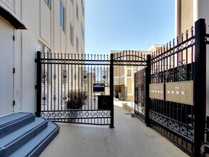 1129 Green St in San Francisco, CA - Building Photo - Building Photo