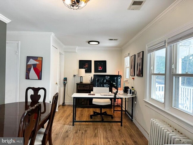 10712 Warwick Ave in Fairfax, VA - Building Photo - Building Photo