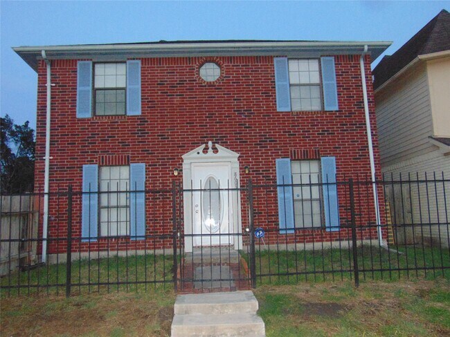 8603 Rustling Leaves Dr in Houston, TX - Building Photo - Building Photo