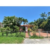2341 SW 34th Ave in Miami, FL - Building Photo
