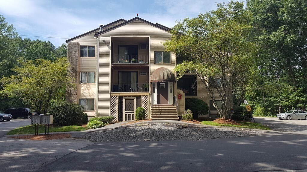 49 Parker Ave in Dracut, MA - Building Photo