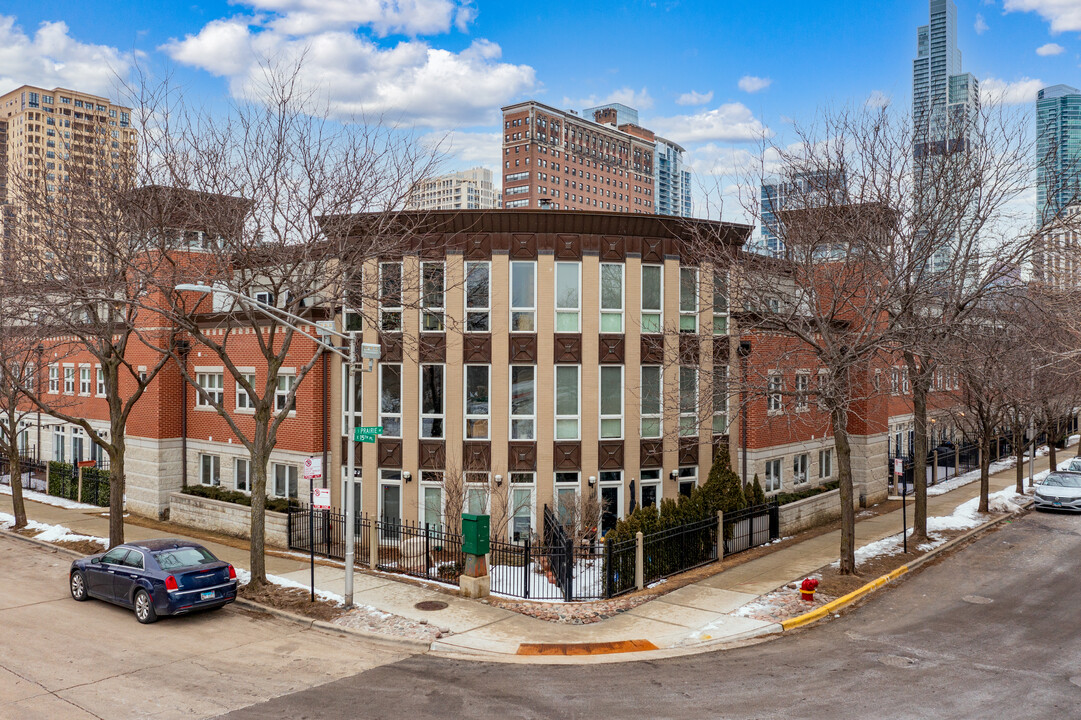 1502 S Prairie Ave in Chicago, IL - Building Photo