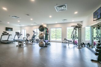 Evol in St-Jean-sur-Richelieu, QC - Building Photo - Building Photo