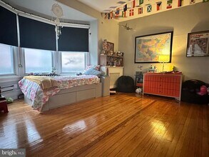 111 E Gorgas Ln in Philadelphia, PA - Building Photo - Building Photo