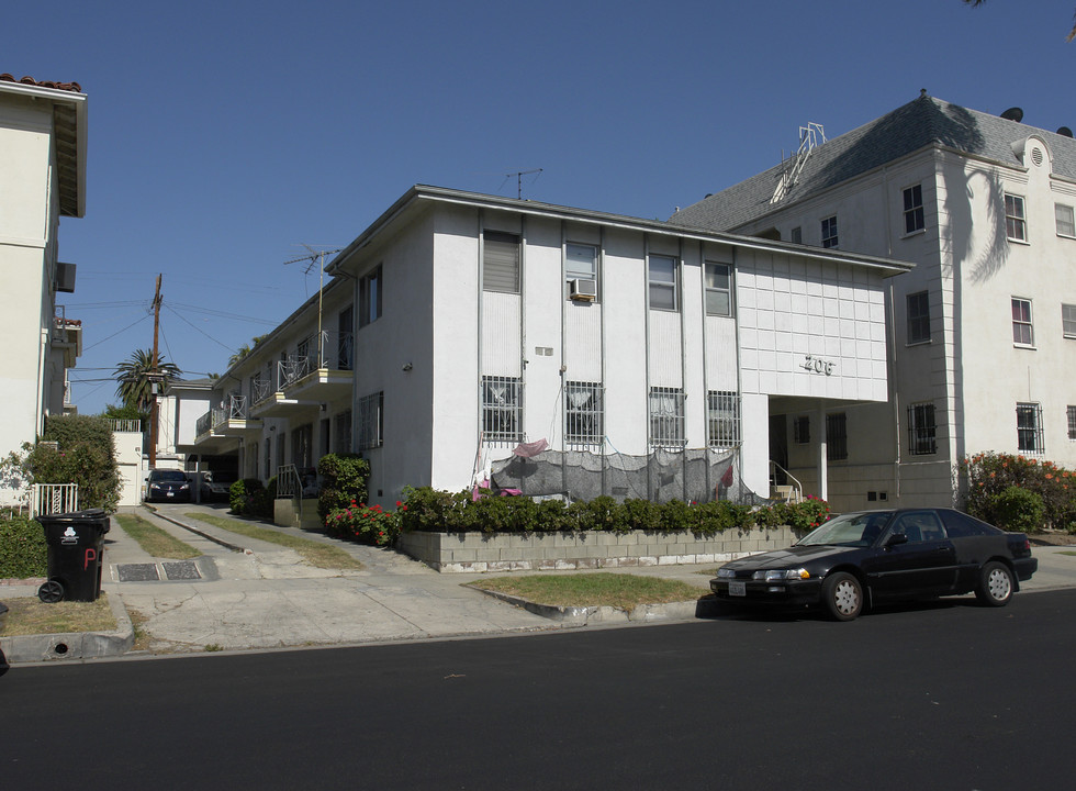 206 N St. Andrews Pl in Los Angeles, CA - Building Photo