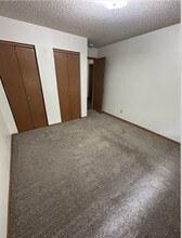 413 S Johnson St in Iowa City, IA - Building Photo - Building Photo