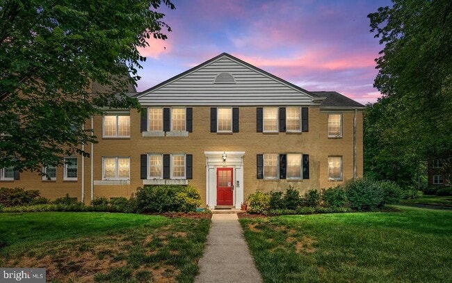 property at 6603 E Wakefield Dr
