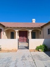 8800 Laguna Dr in Chowchilla, CA - Building Photo - Building Photo