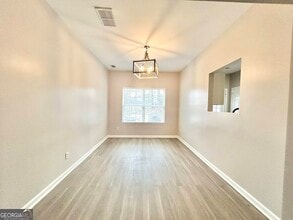 1017 Wheel House Ln in Monroe, GA - Foto de edificio - Building Photo