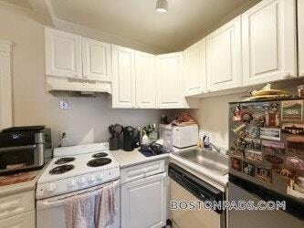 829 Beacon St in Boston, MA - Building Photo - Building Photo