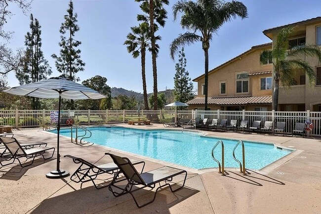 3259 Dehesa Rd in El Cajon, CA - Building Photo - Building Photo