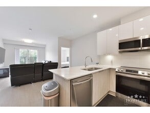 5486-199A 199a St in Langley, BC - Building Photo - Building Photo