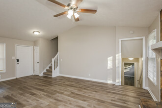 1076 Brown Duck Trail in Lawrenceville, GA - Building Photo - Building Photo