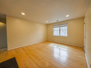 2831-D S Wakefield St in Arlington, VA - Building Photo - Building Photo