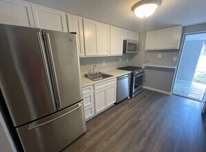 907 W Lombard St in Baltimore, MD - Building Photo - Building Photo