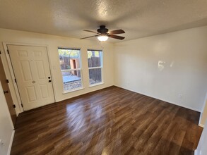 1715 Siri Dharma Ct, Unit C in Santa Fe, NM - Building Photo - Building Photo