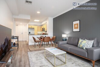 1724 Highland Ave, Unit FL4-ID99 in Los Angeles, CA - Building Photo - Building Photo
