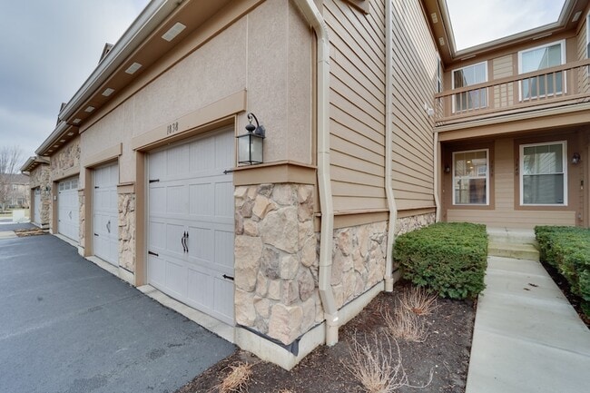 1838 Crenshaw Cir in Vernon Hills, IL - Foto de edificio - Building Photo