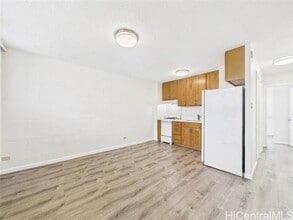 409 Iolani Ave in Honolulu, HI - Building Photo - Building Photo