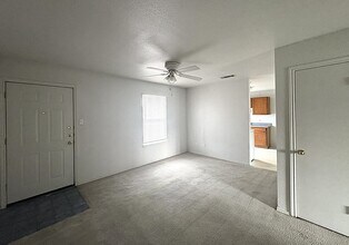 1706 Windward Dr, Unit C in Killeen, TX - Foto de edificio - Building Photo