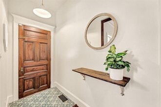 801 NW C St in Bentonville, AR - Building Photo - Building Photo