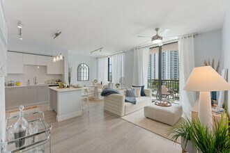 Marina del Sol in Sunny Isles Beach, FL - Building Photo - Building Photo