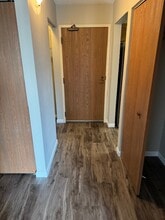 2601 Kenzie Ter, Unit 131 in Minneapolis, MN - Building Photo - Building Photo